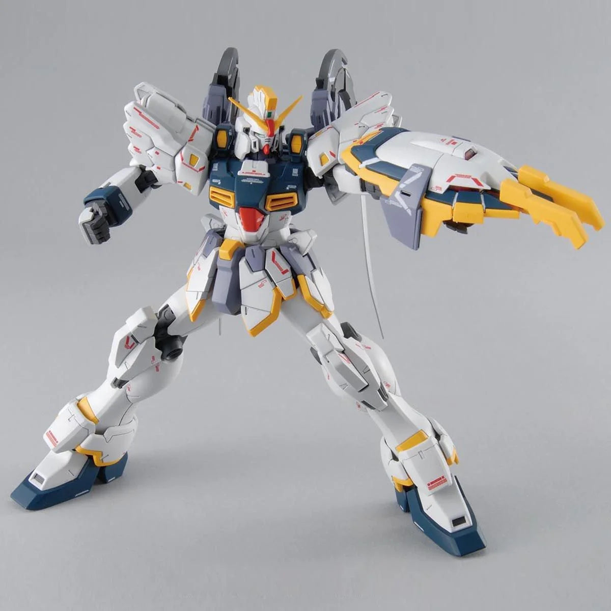 Mobile Suit Gundam Wing: Endless Waltz Gundam Sandrock EW Master Grade 1:100 Scale Model Kit