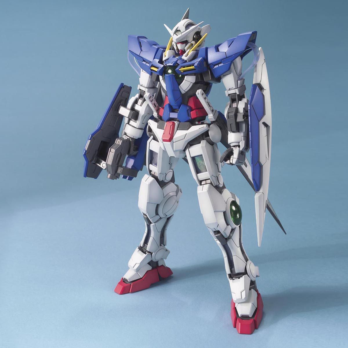Mobile Suit Gundam 00 Gundam Exia Master Grade 1:100 Scale Model Kit