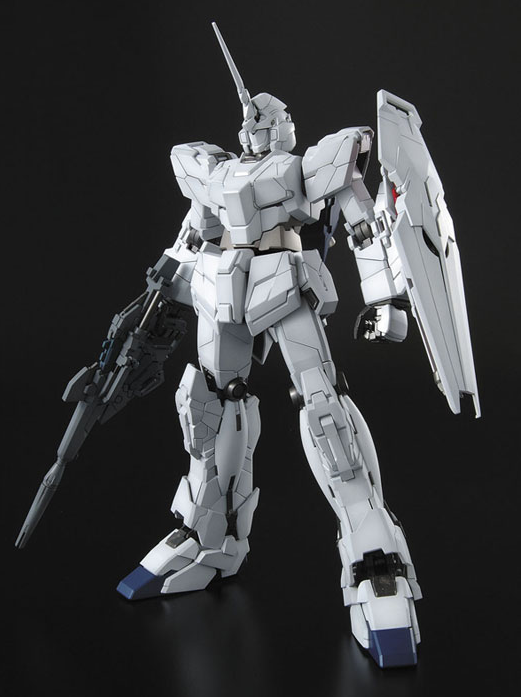 Mobile Suit Gundam Unicorn Master Grade 1:100 Scale Model Kit