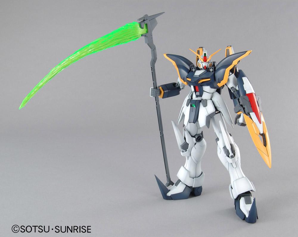 Mobile Suit Gundam Wing: Endless Waltz Gundam Deathscythe EW Master Grade 1:100 Scale Model Kit