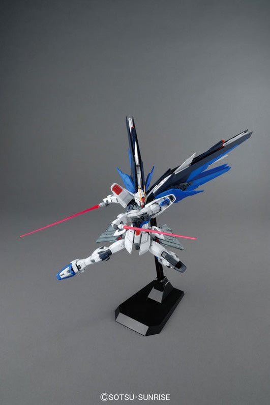Mobile Suit Gundam Seed Freedom Gundam Version 2.0 Master Grade 1:100 Scale Model Kit