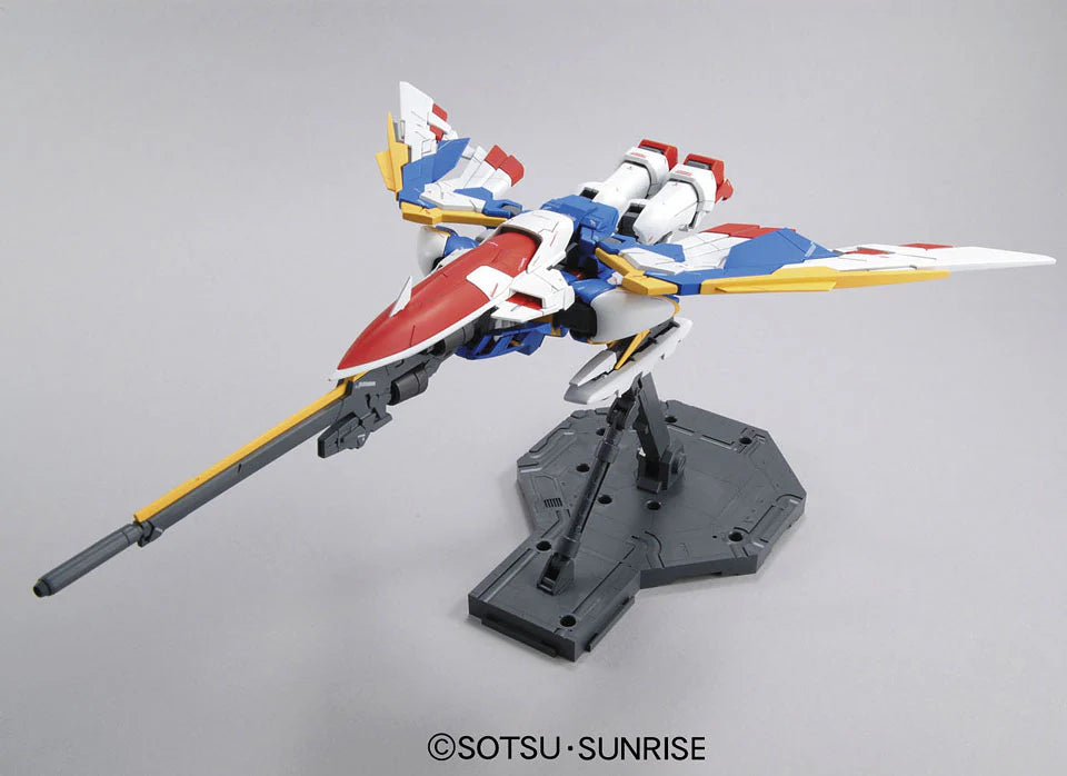 Mobile Suit Gundam Wing: Endless Waltz XXXG-01W Wing Gundam EW Master Grade 1:100 Scale Model Kit