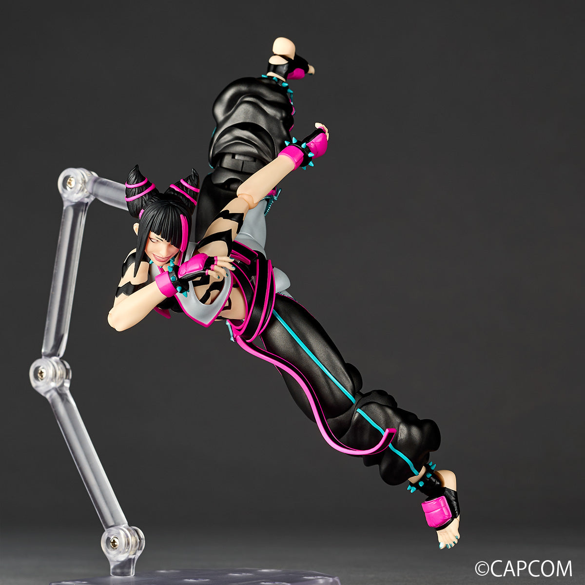 [PRE-ORDER] Street Fighter 6 Juri Revoltech Amazing Yamaguchi Action Figure