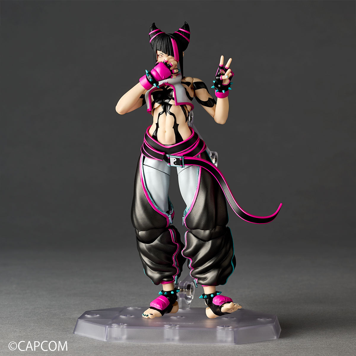 [PRE-ORDER] Street Fighter 6 Juri Revoltech Amazing Yamaguchi Action Figure
