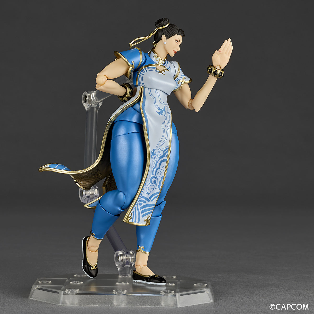 [PRE-ORDER] Street Fighter 6 Chun-Li Revoltech Amazing Yamaguchi Action Figure