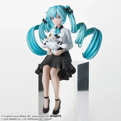 Hatsune Miku x Cinnamoroll (Osumashi Ver.) Figure