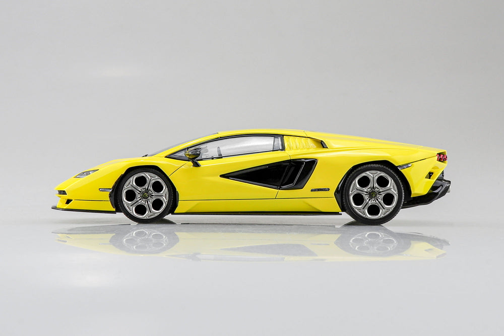 [SNAP KIT] Lamborghini Countach LPI 800-4 (Yellow)