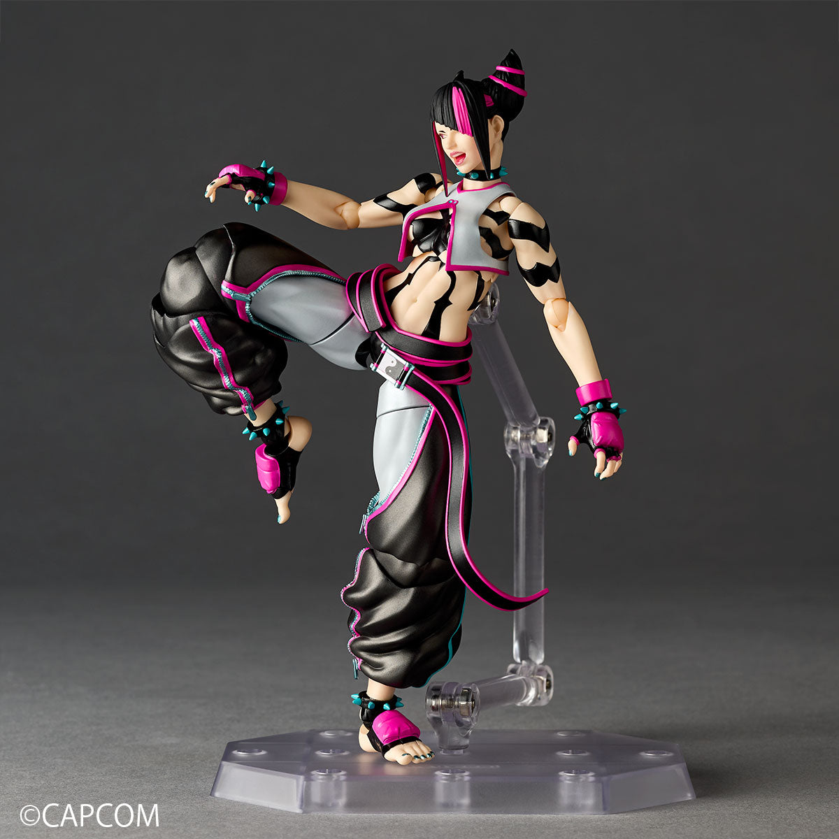 [PRE-ORDER] Street Fighter 6 Juri Revoltech Amazing Yamaguchi Action Figure