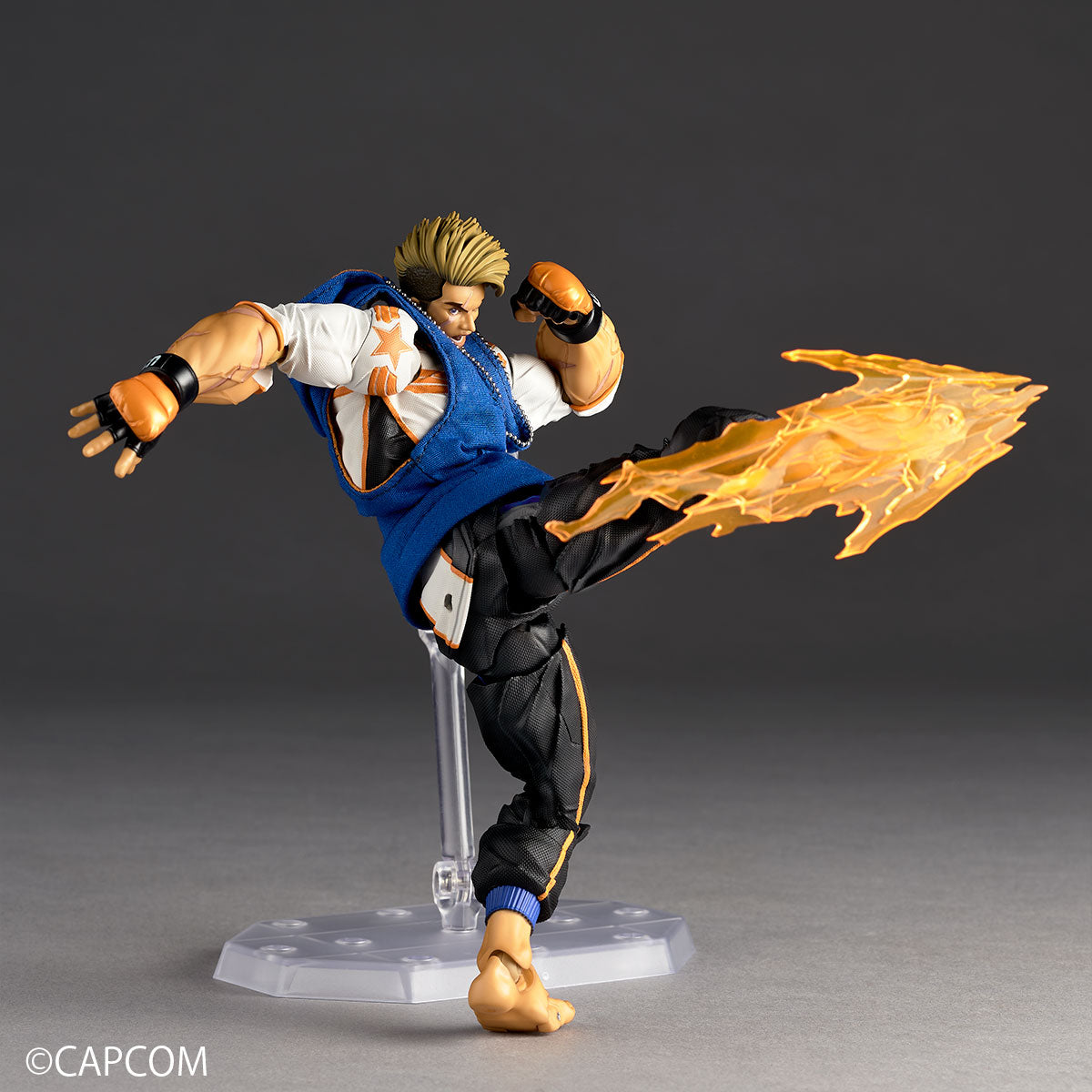 [PRE-ORDER] Street Fighter 6 Luke Revoltech Amazing Yamaguchi Action Figure