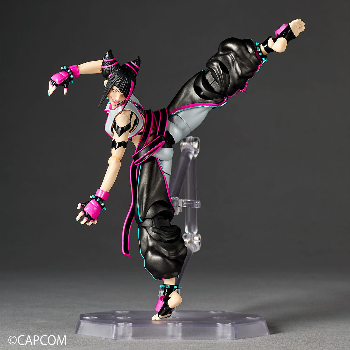 [PRE-ORDER] Street Fighter 6 Juri Revoltech Amazing Yamaguchi Action Figure
