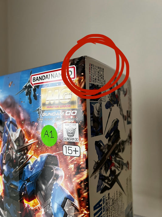[DAMAGED BOX A1] Mobile Suit Gundam 00 Gundam Exia Master Grade 1:100 Scale Model Kit