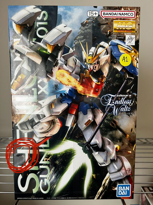 [DAMAGED BOX A1] Mobile Suit Gundam Wing: Endless Waltz Shenlong Gundam EW Master Grade 1:100 Scale Model Kit