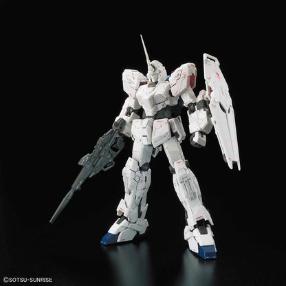 Mobile Suit Gundam Unicorn Real Grade 1:144 Scale Model Kit