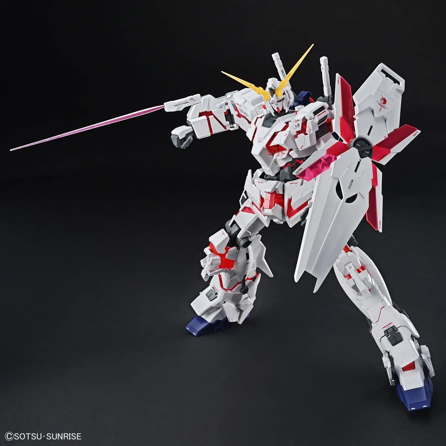 Mobile Suit Gundam Unicorn Gundam Destroy Mode Mega Size 1:48 Scale Model Kit
