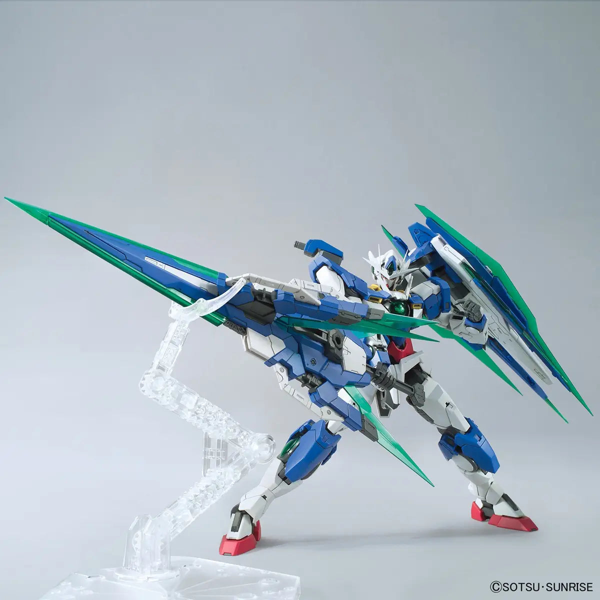 Mobile Suit Gundam 00 QAN[T] Full Saber Master Grade 1:100 Scale Model Kit