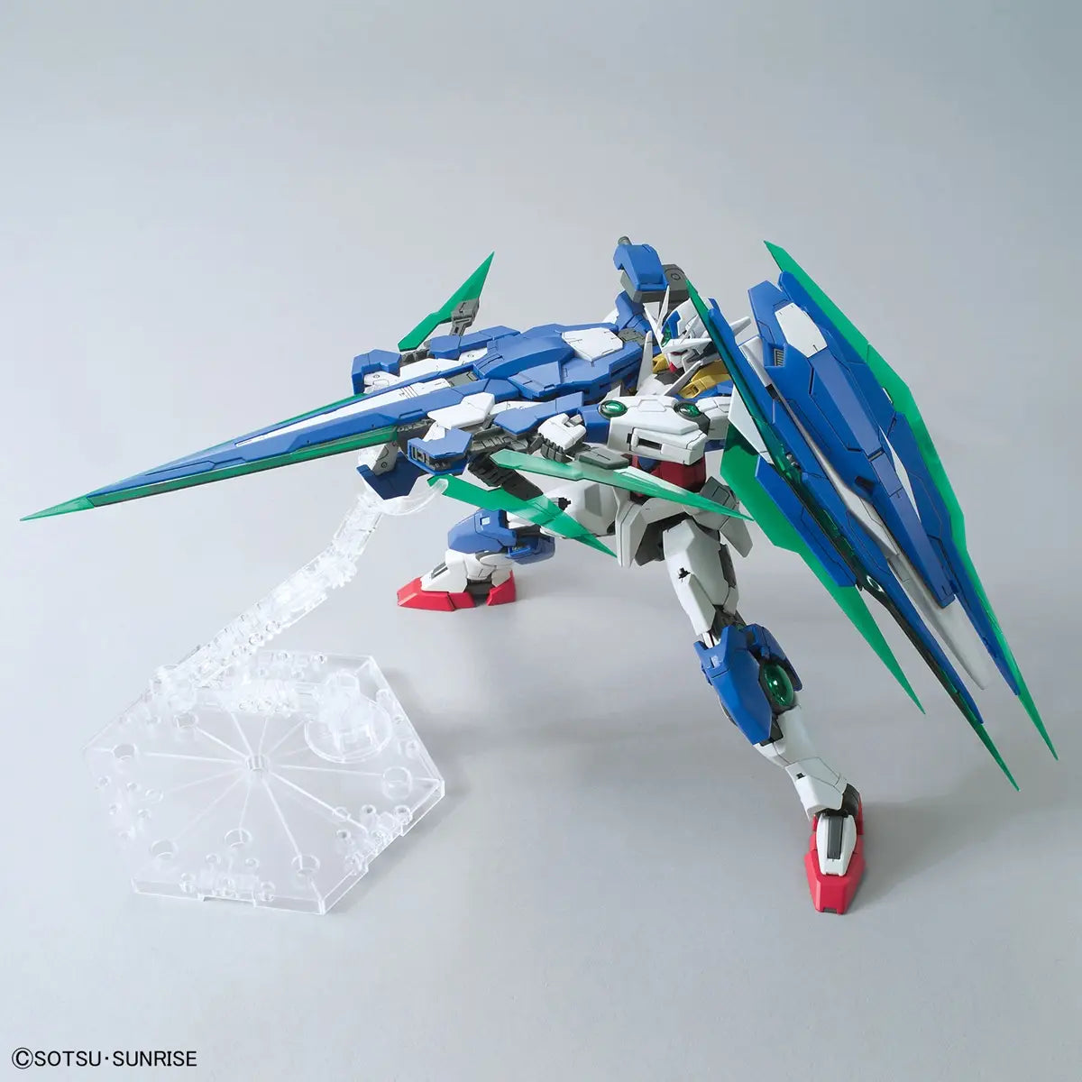 Mobile Suit Gundam 00 QAN[T] Full Saber Master Grade 1:100 Scale Model Kit