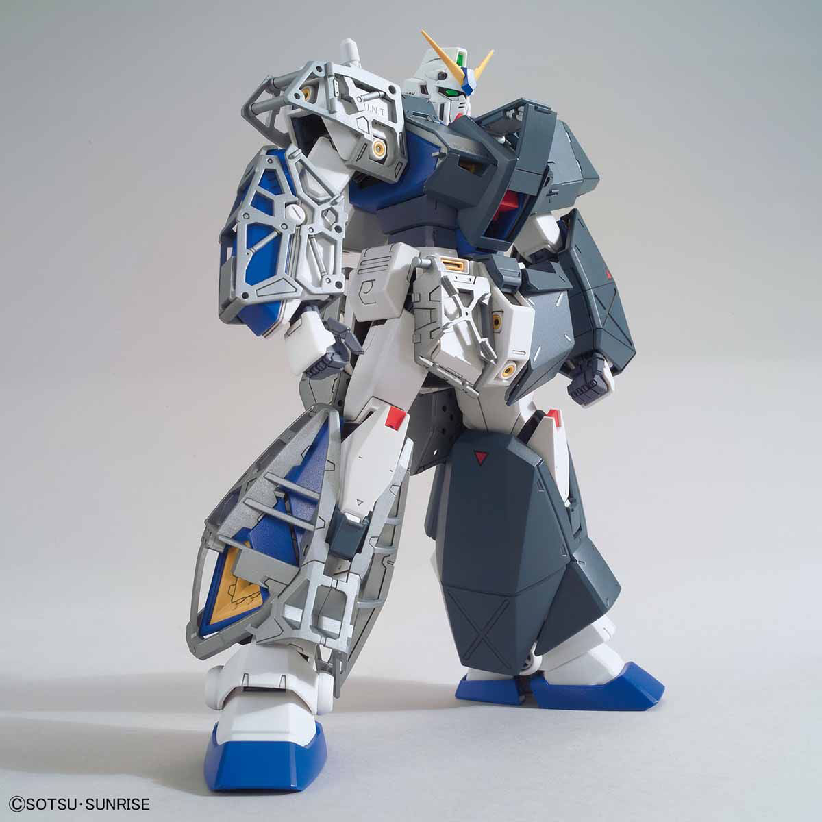 Mobile Suit Gundam 0080: War in the Pocket Gundam NT-1 Version 2.0 Master Grade 1:100 Scale Model Kit