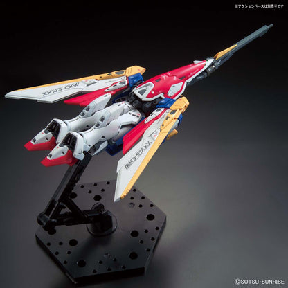 Mobile Suit Gundam Wing Wing Gundam Real Grade 1:144 Scale Model Kit