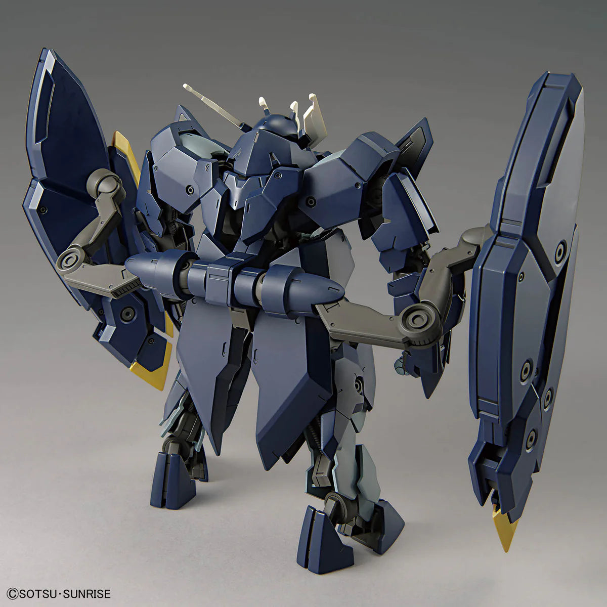 Mobile Suit Gundam: Iron-Blooded Orphans Urdr-Hunt Gundam Zagan High Grade 1:144 Scale Model Kit